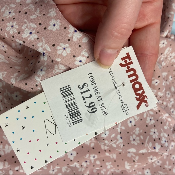 Sienna Sky Peplum Top - Picture 4 of 4